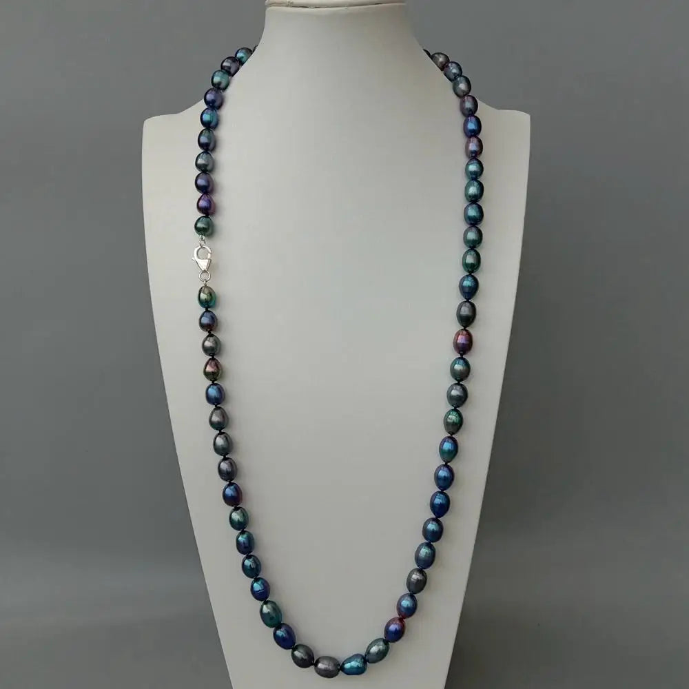 Long 32.5" Black Freshwater Pearl Necklace – Classic & Timeless Design