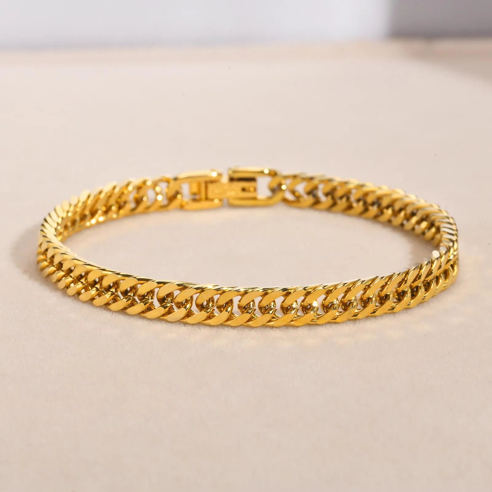 Cuban Link Chain Bracelet for Women – Gold Stainless Steel Fashion Jewelry