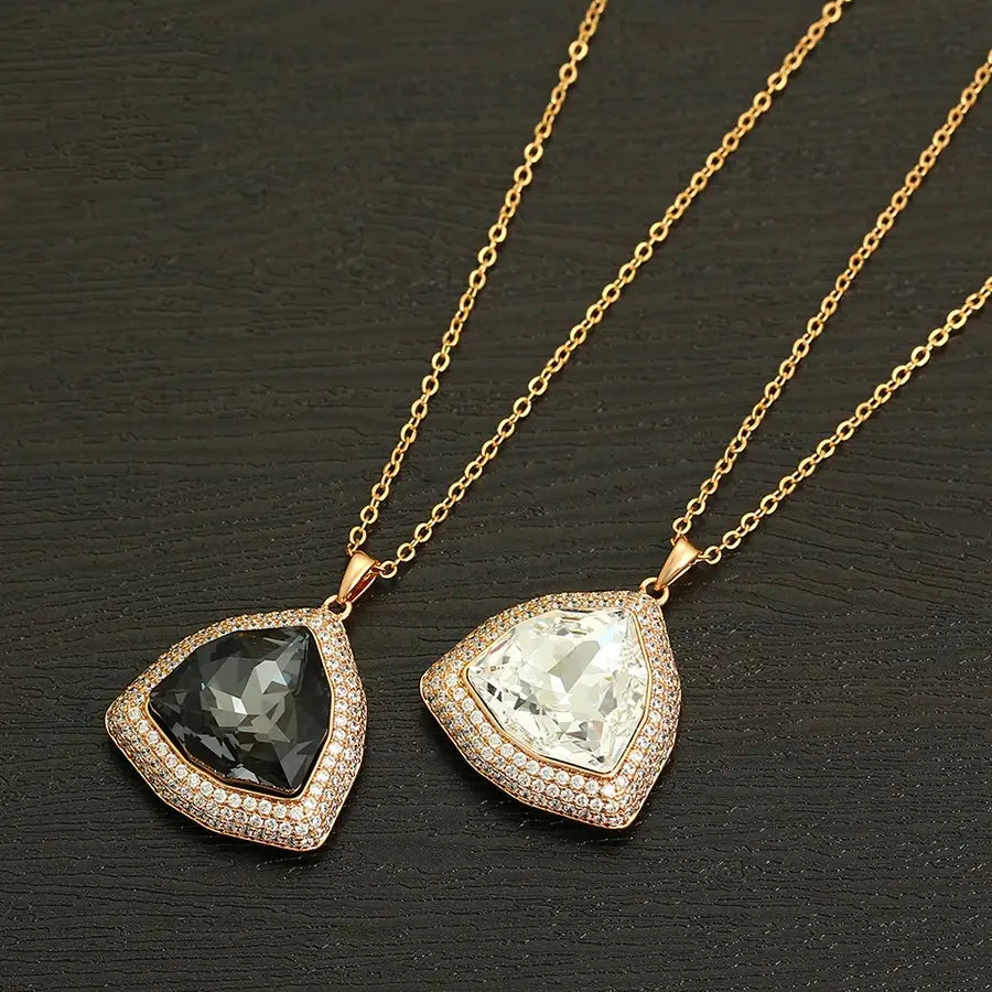 Jewelry Fashion Luxury Style Crystal Pendant Necklace with Gold Color