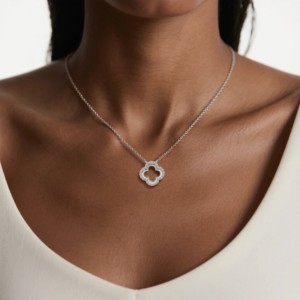 Luxury Yellow Gold Four-Leaf Clover Moissanite Necklace
