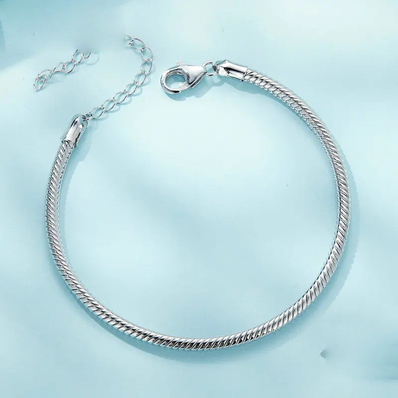 Sterling Silver Infinity Bracelet – Elegant Fashion Jewelry for Women