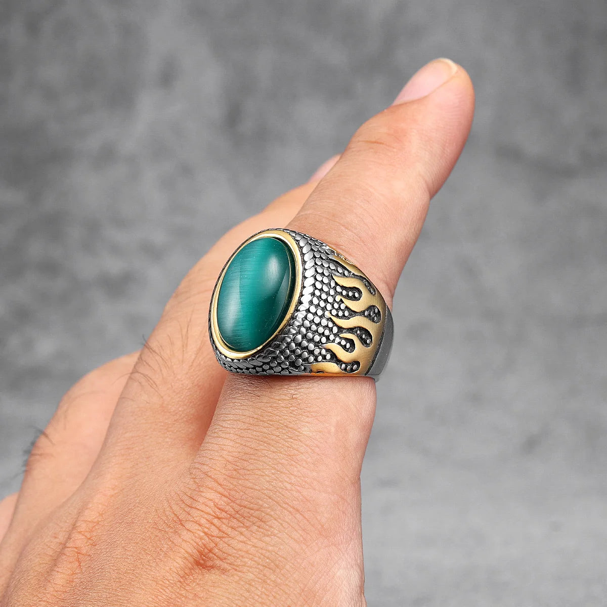 Luxury Emerald Rhinestone Ring for Men – Stainless Steel