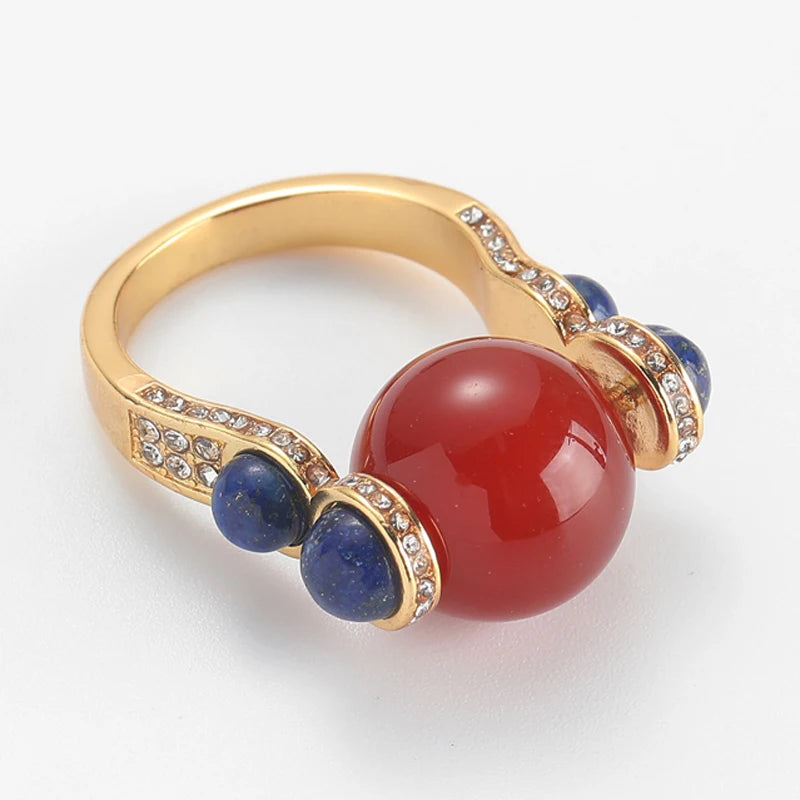Vintage Red Agate Horseshoe Ring – Antique Gold Crystal Jewelry
