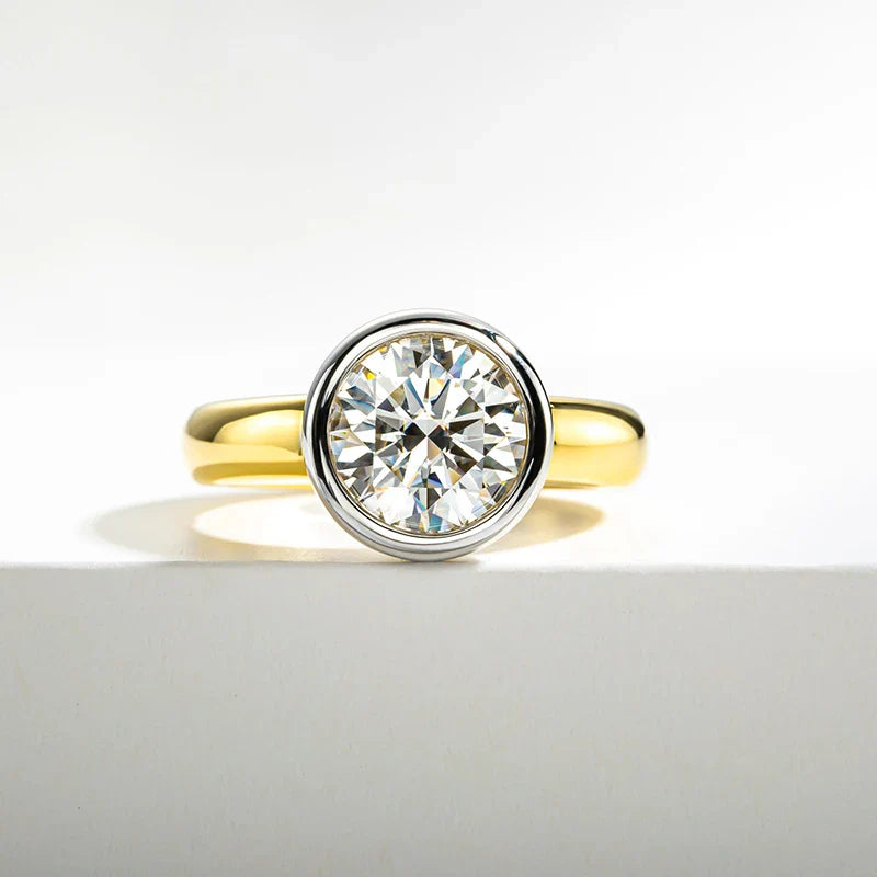 Luxury Moissanite Engagement Ring – Elegant Sterling Silver Wedding Band