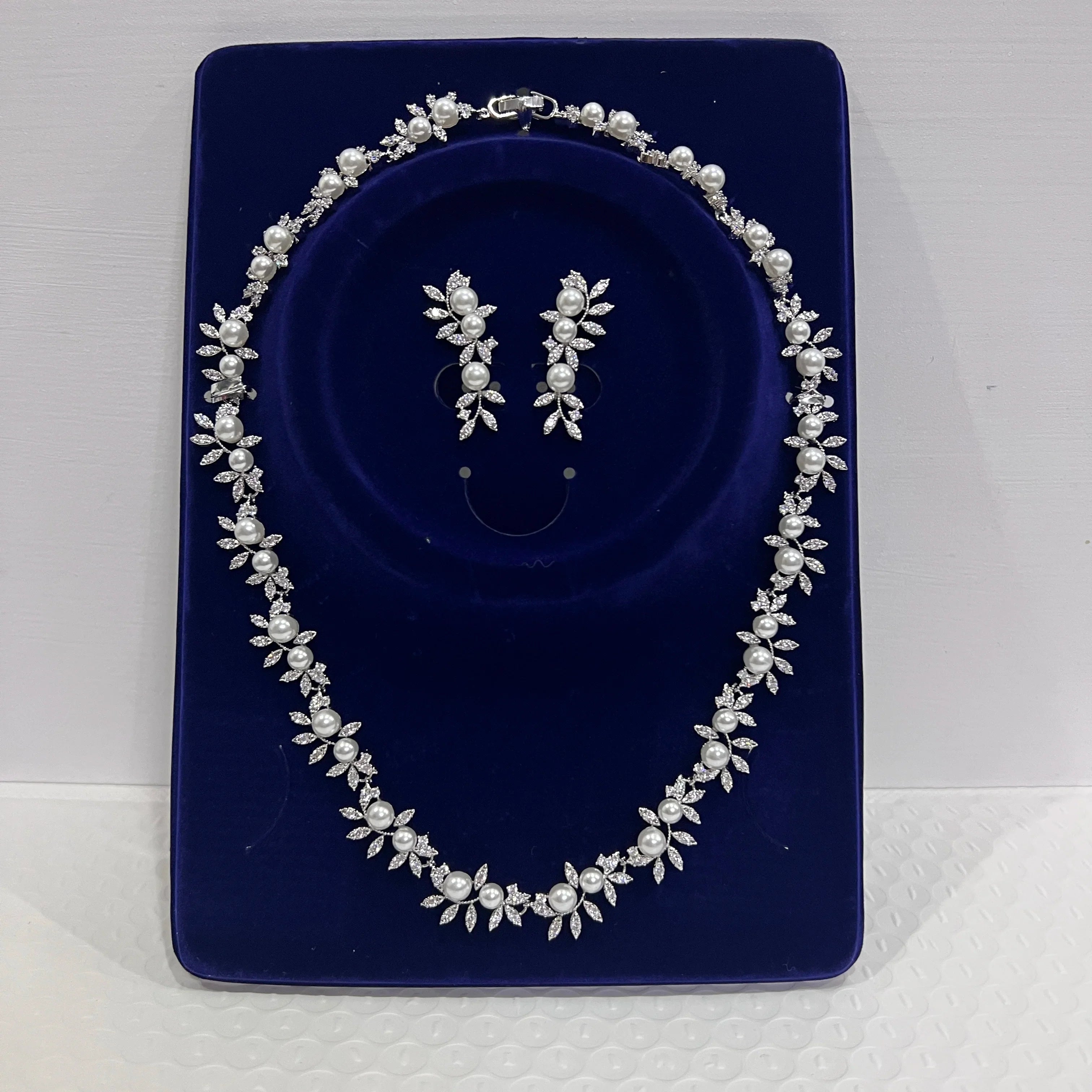 Luxury Bridal Jewelry Set with Colored Pearl Necklace for Women