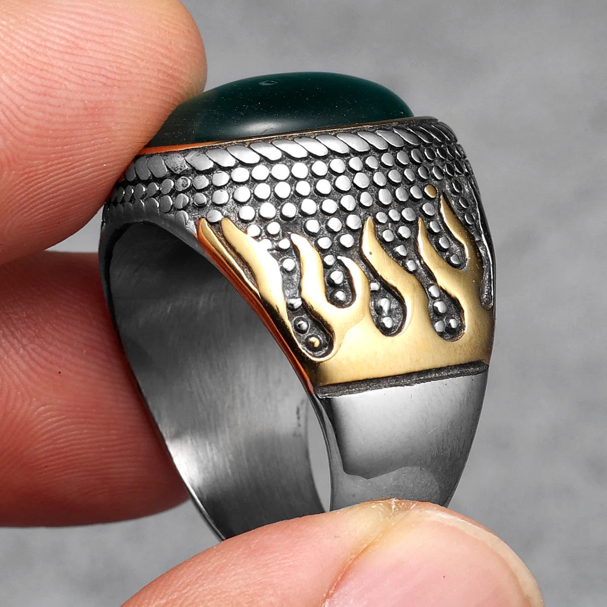 Luxury Emerald Rhinestone Ring for Men – Stainless Steel