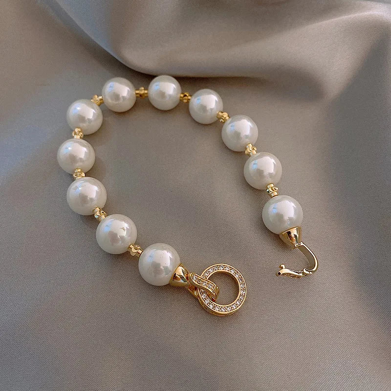 Retro Light Luxury Pearl Zircon Circle Bracelet for Women
