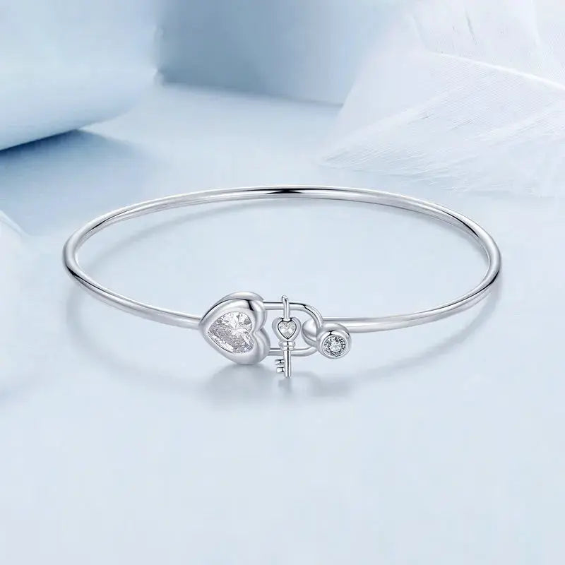 Sterling Silver Heart Lock Adjustable Chain Bracelet for Women