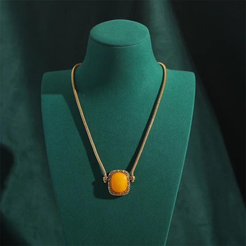 Vintage Gold Snake Chain Square Pendant Necklace