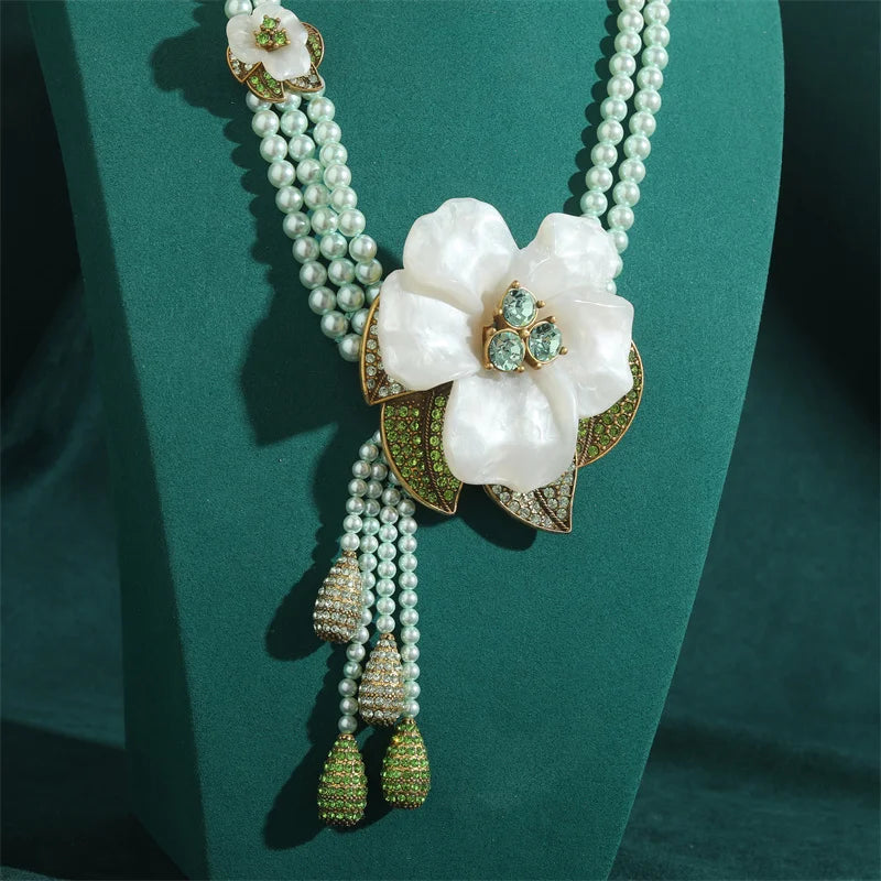 Vintage Green Pearl Necklace with Lotus Pendant