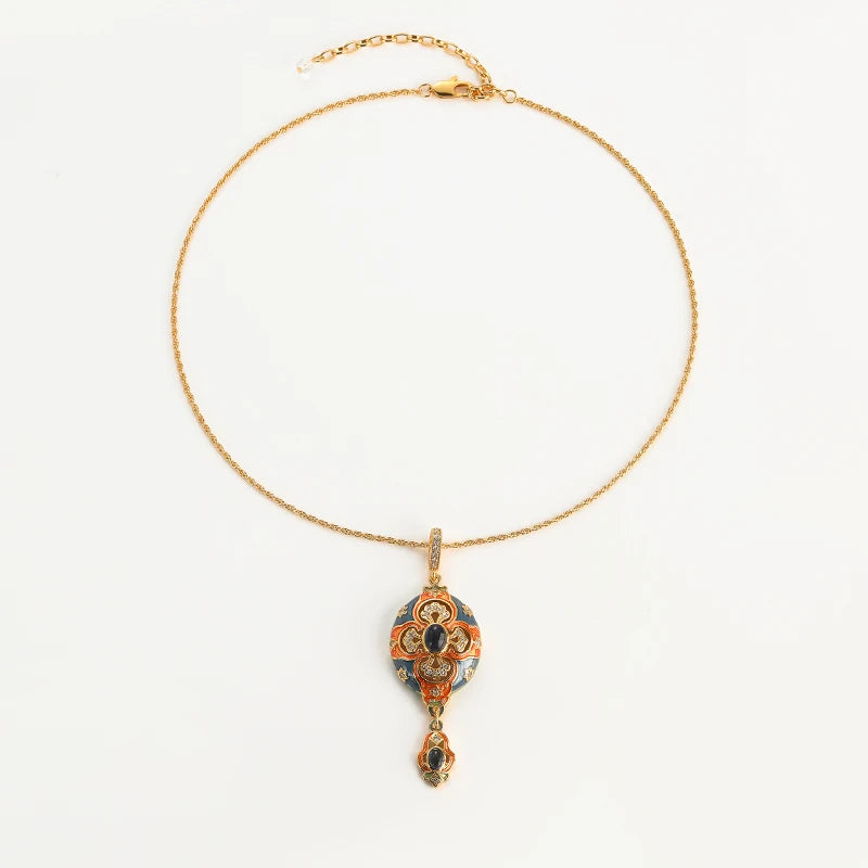 Vintage Oval Carved Pendant Necklace – Gold Snake Chain