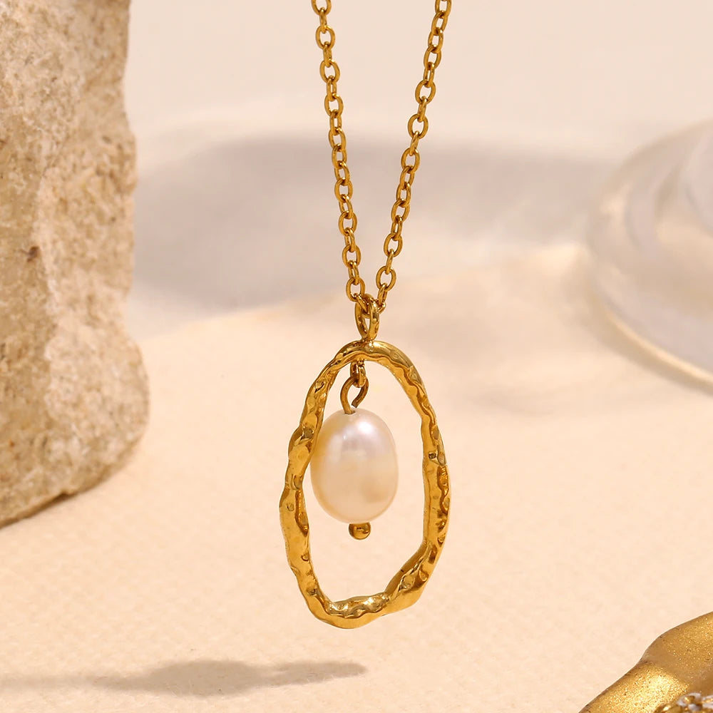 Waterproof Freshwater Pearl Frame Pendant Women’s Necklace