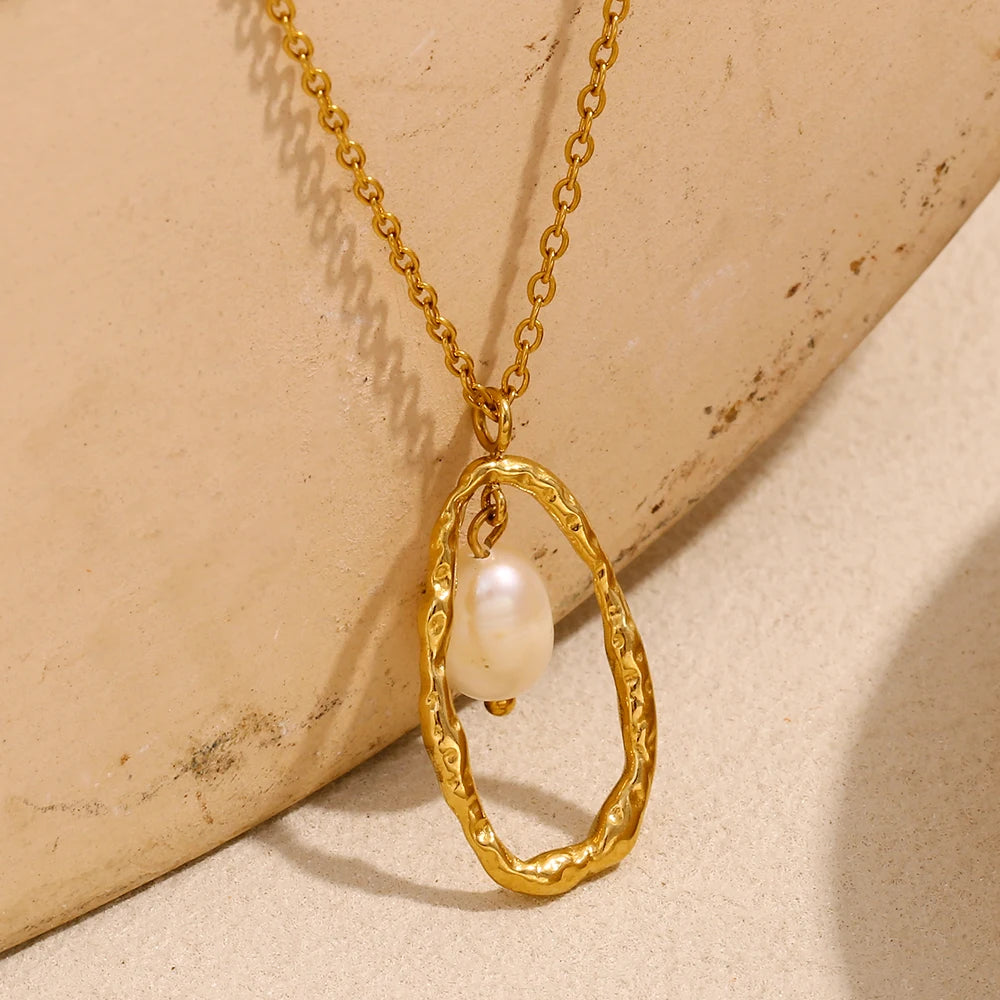 Waterproof Freshwater Pearl Frame Pendant Women’s Necklace