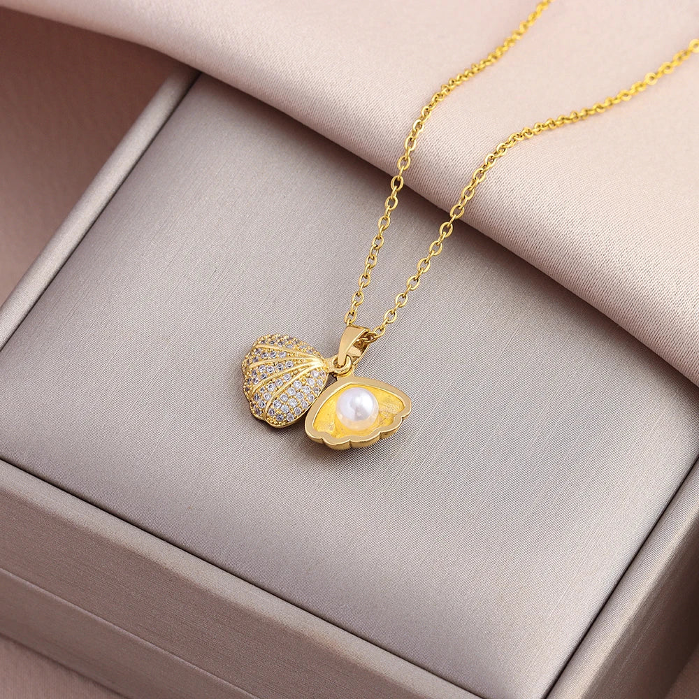 Women’s Sexy Zircon & Imitation Pearl Shell Pendant Necklace