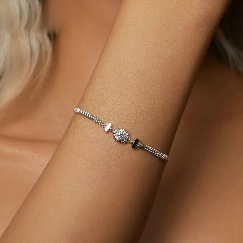 0.5ct Moissanite Weaved Bracelet in 925 Sterling Silver for Women