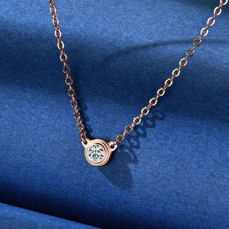 D-Color Moissanite Pendant Necklace in Silver – Classic Sparkling Stone