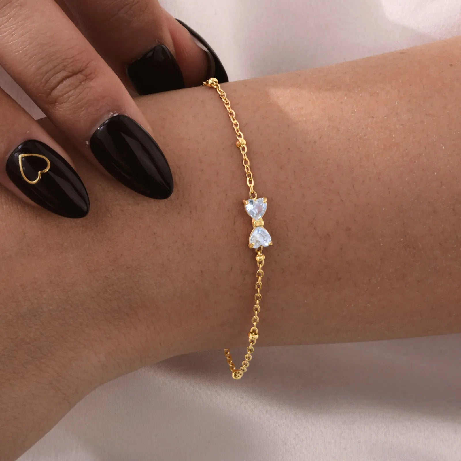 Gold Zircon Bow Bracelet – Trendy Waterproof Bead Chain for Women