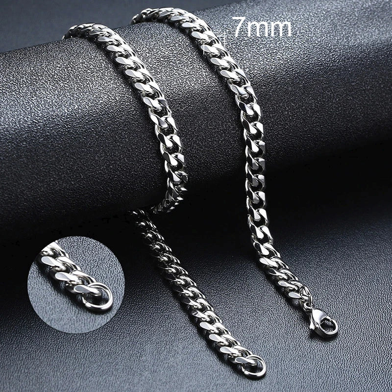 Cuban Chain Necklace for Men & Women – Gold Stainless Steel Curb Choker