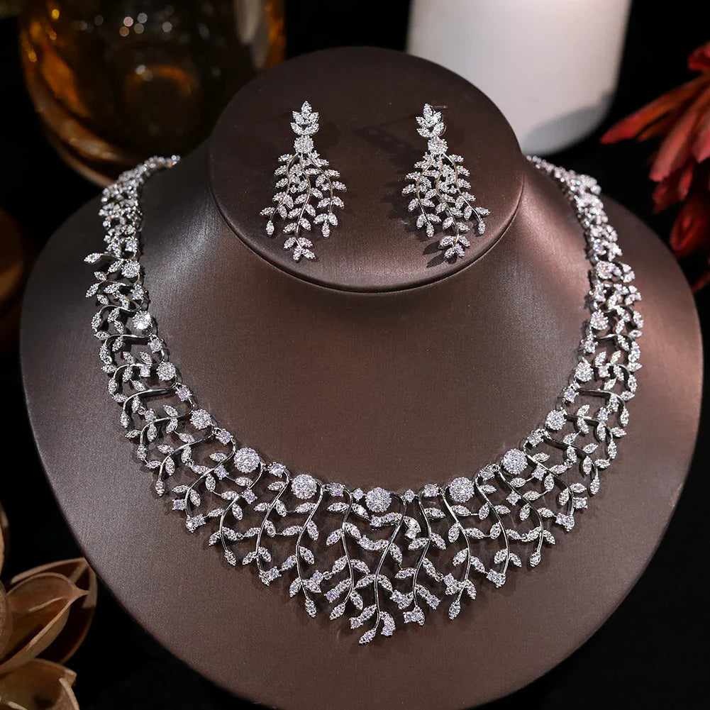 Elegant Circular Necklace and Earring Set for Bride Wedding Celebration