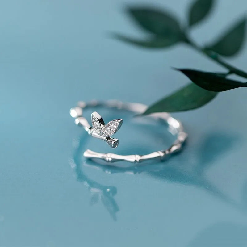 Mermaid Whale Tail Moonstone Stackable Ring – Blue Green Silver