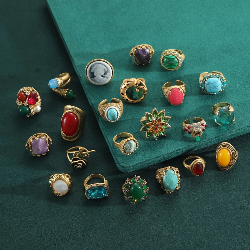 Vintage Green Peacock Rhinestone Ring – Gold Bohemian Style