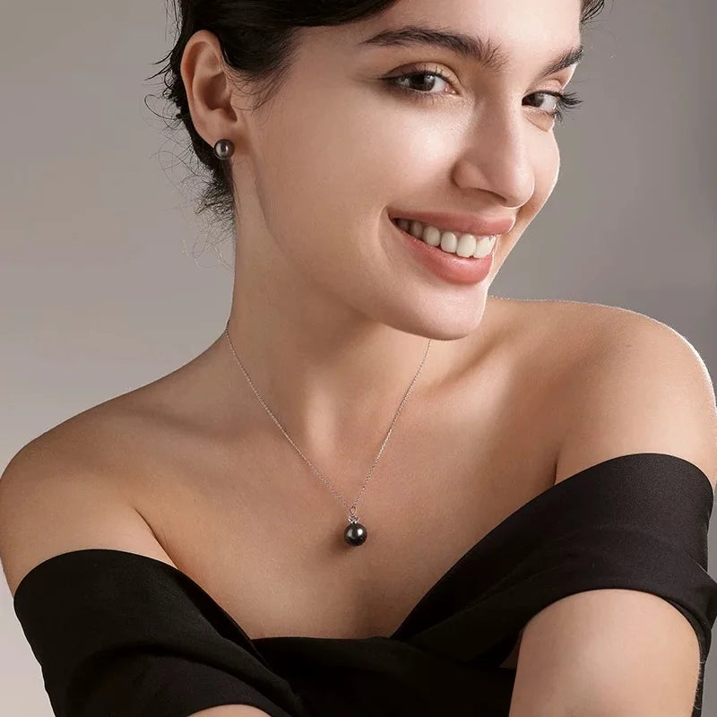 Elegant Black Tahitian Sea Water Pearl Pendant in 925 Sterling Silver