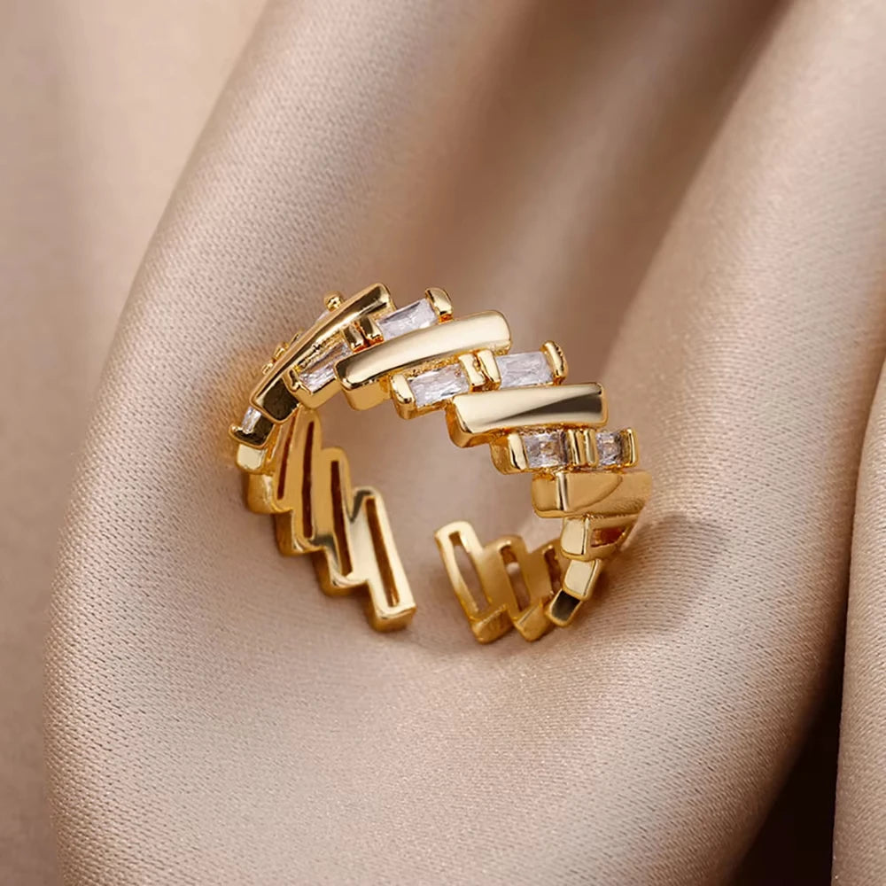 Gold CZ Geometric Eternity Ring – Silver Twisted Rope Stainless Steel