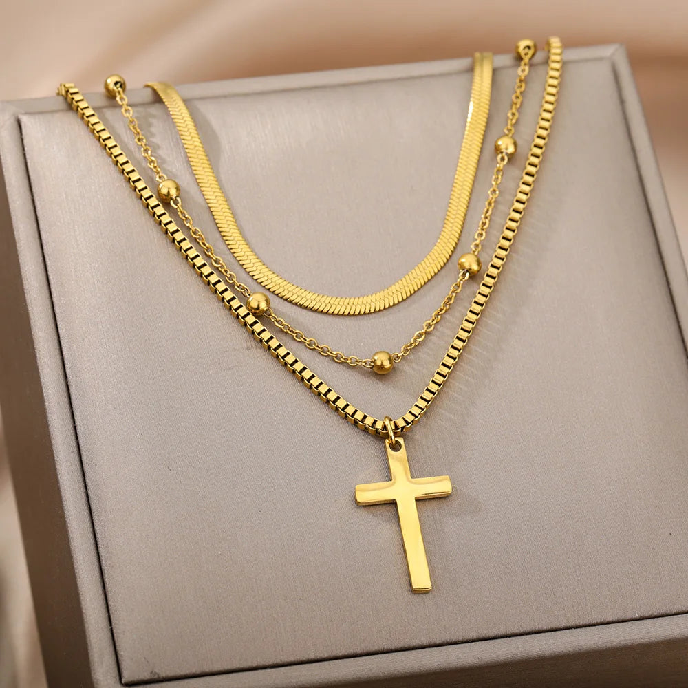 Gold Goth Heart Choker Necklace for Women – Stainless Steel