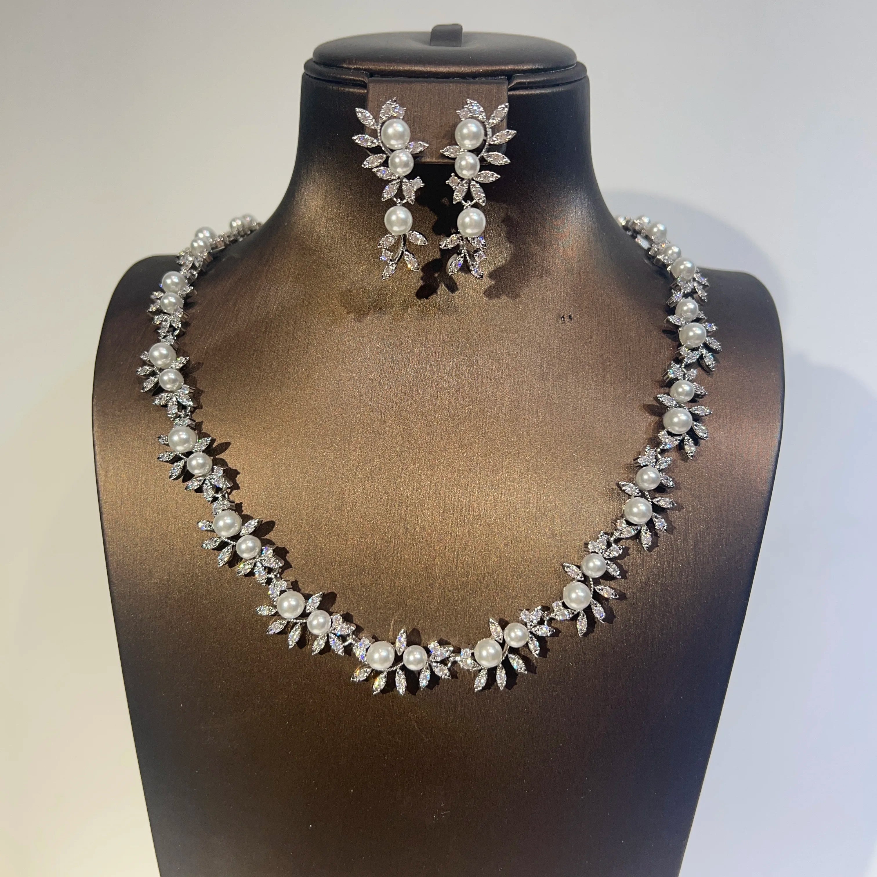 Luxury Bridal Jewelry Set with Colored Pearl Necklace for Women