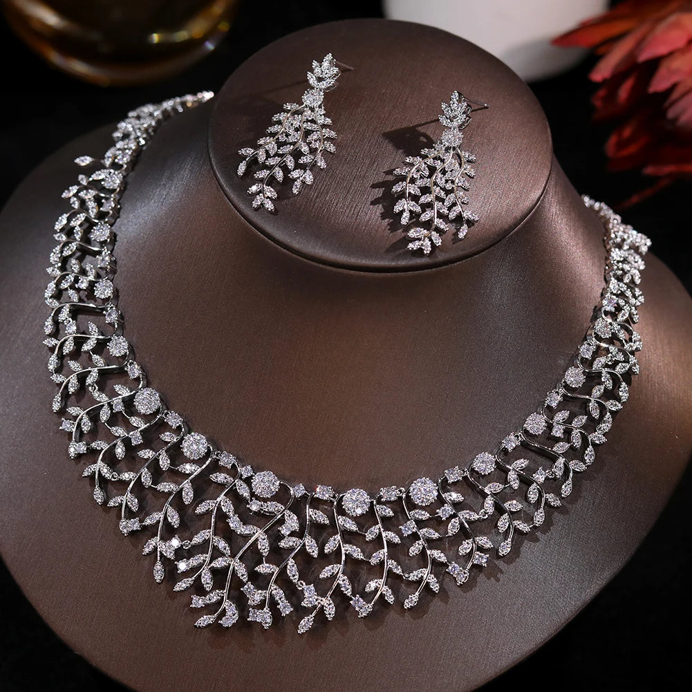 Elegant Circular Necklace and Earring Set for Bride Wedding Celebration