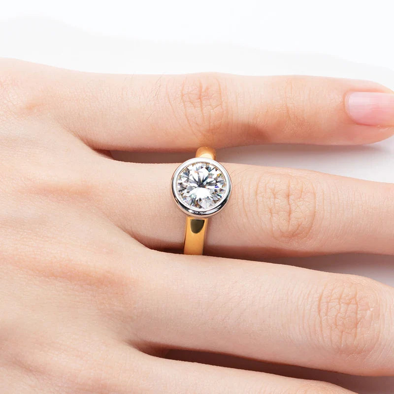 Luxury Moissanite Engagement Ring – Elegant Sterling Silver Wedding Band