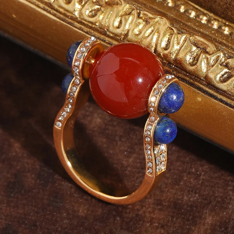 Vintage Red Agate Horseshoe Ring – Antique Gold Crystal Jewelry