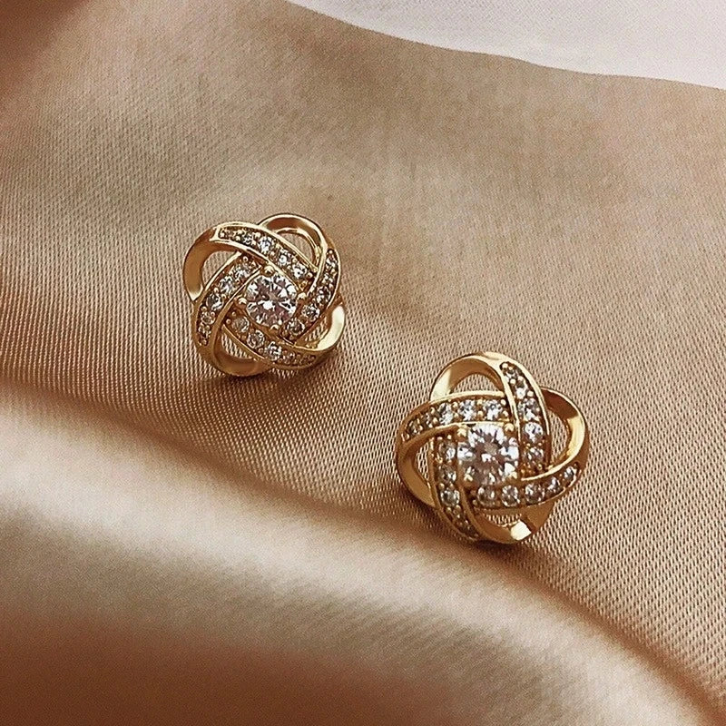 Gold Zircon Pearl Twist Stud Earrings – Luxury Women’s Jewelry