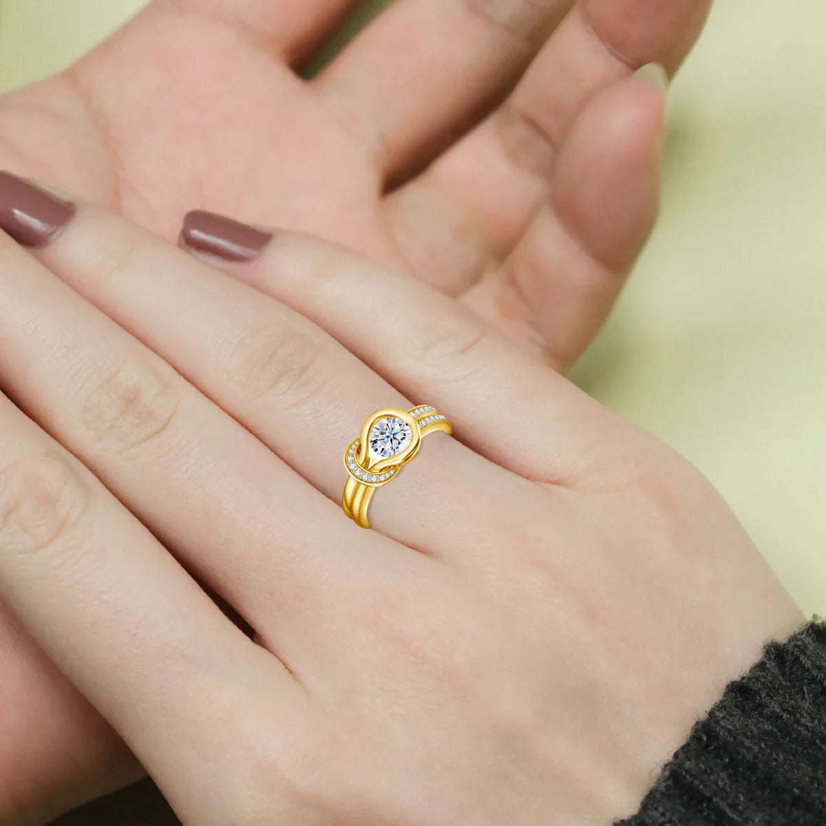 Luxury Moissanite Bow Knot Engagement and Wedding Ring for Women