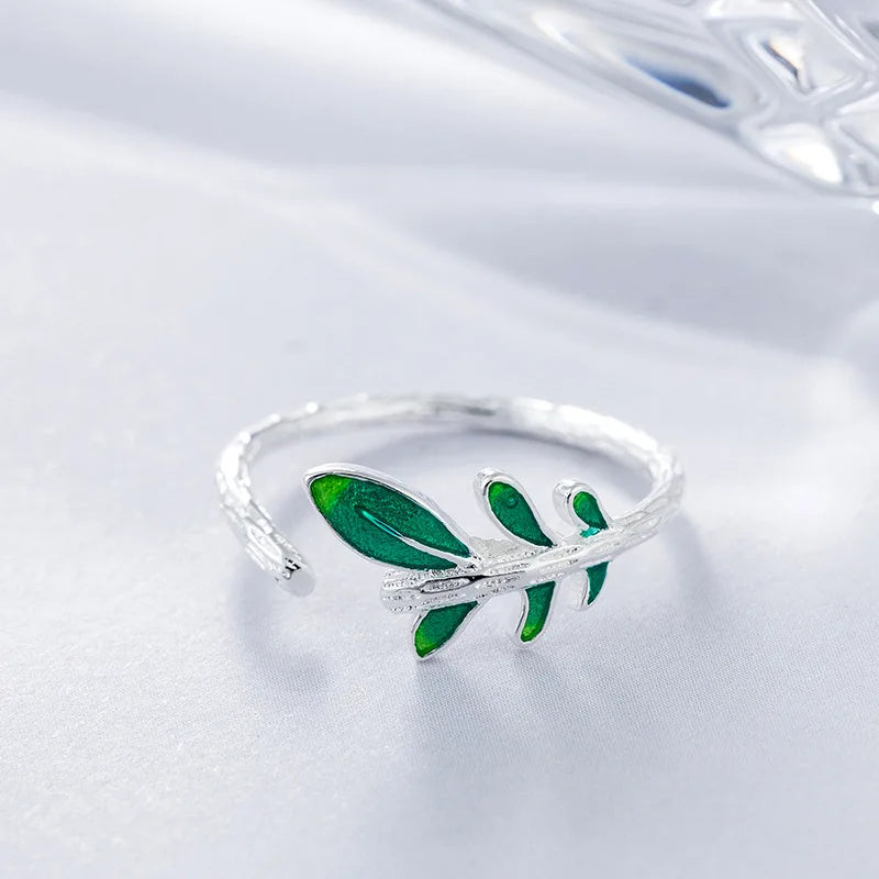 Mermaid Whale Tail Moonstone Stackable Ring – Blue Green Silver