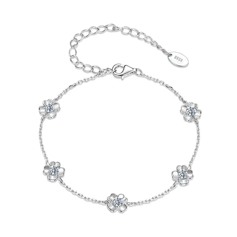 Silver Clover Moissanite Bracelet – 0.5CT Adjustable Lucky Flower Chain
