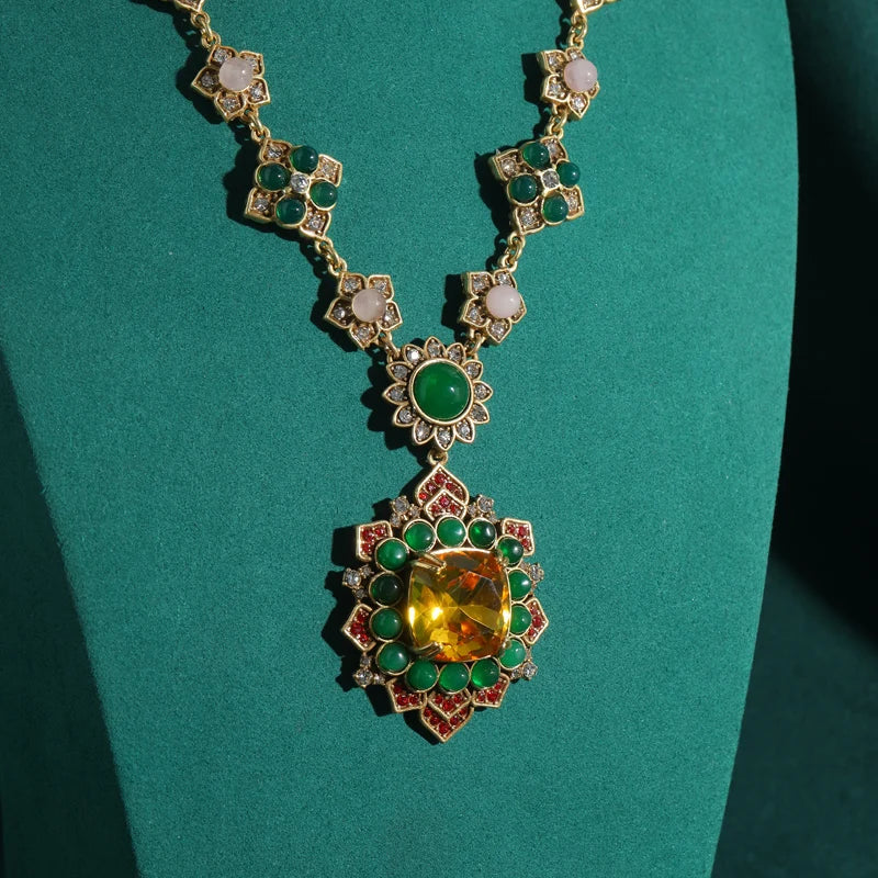 Vintage Green Crystal Flower Pendant Choker Necklace for Women