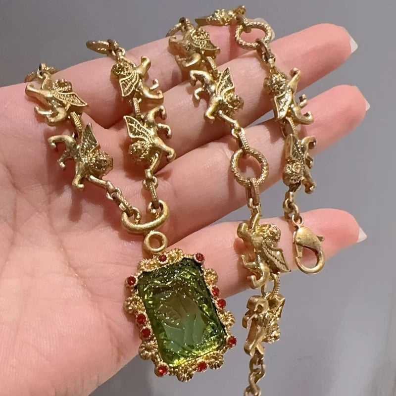 Vintage Green Glass Lion Pendant Necklace – Antique Gold Luxury Jewelry