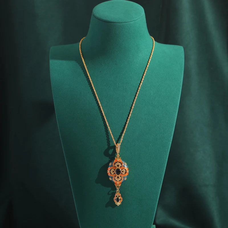 Vintage Oval Carved Pendant Necklace – Gold Snake Chain