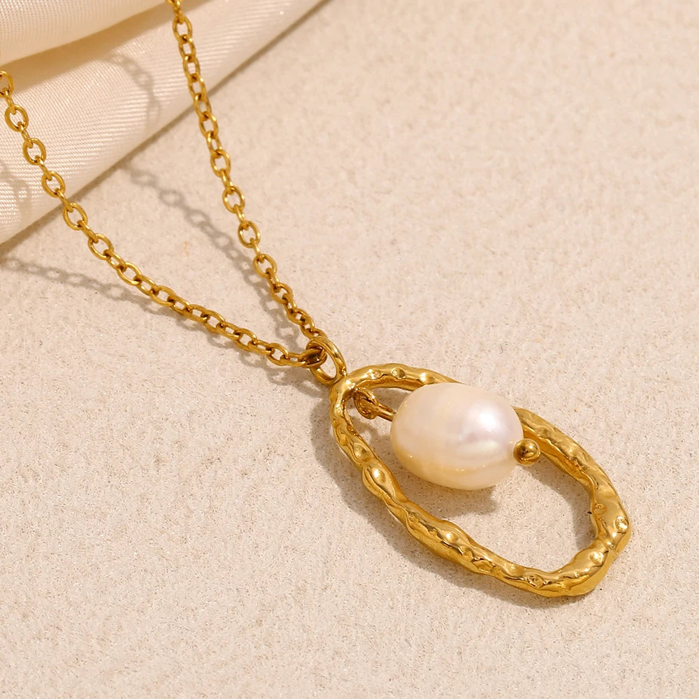 Waterproof Freshwater Pearl Frame Pendant Women’s Necklace