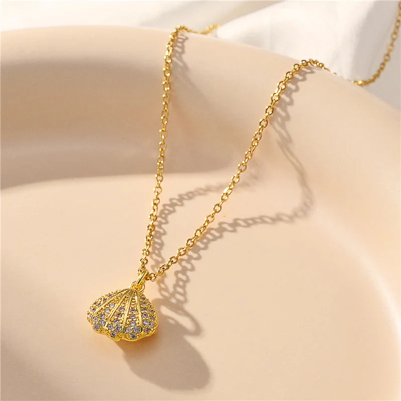 Women’s Sexy Zircon & Imitation Pearl Shell Pendant Necklace